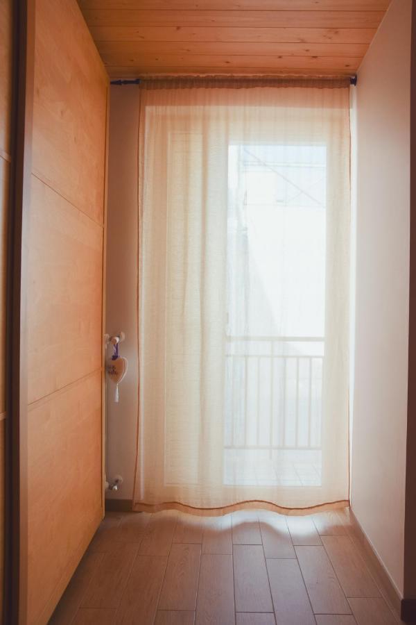 Casa Viola -Locazione Breve Apartment Полиняно а Маре Екстериор снимка